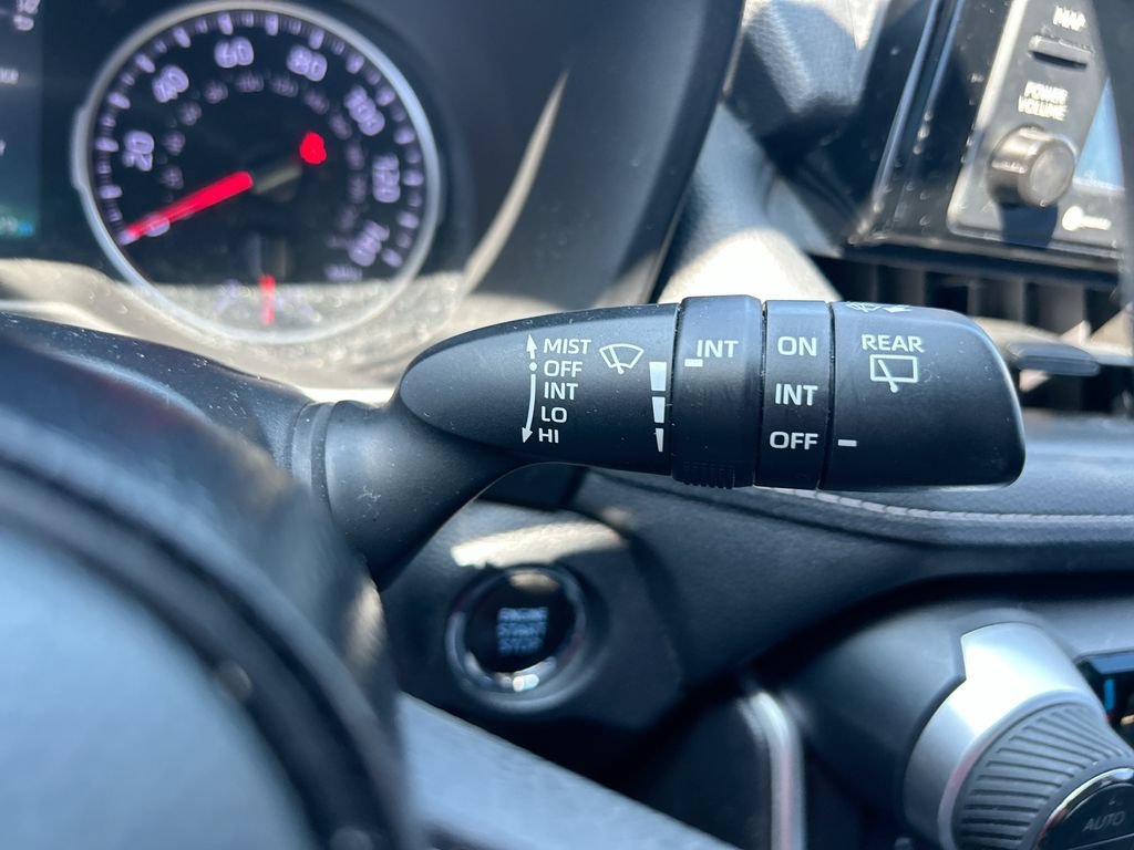 Used 2020 Toyota RAV4 XLE FWD image 19