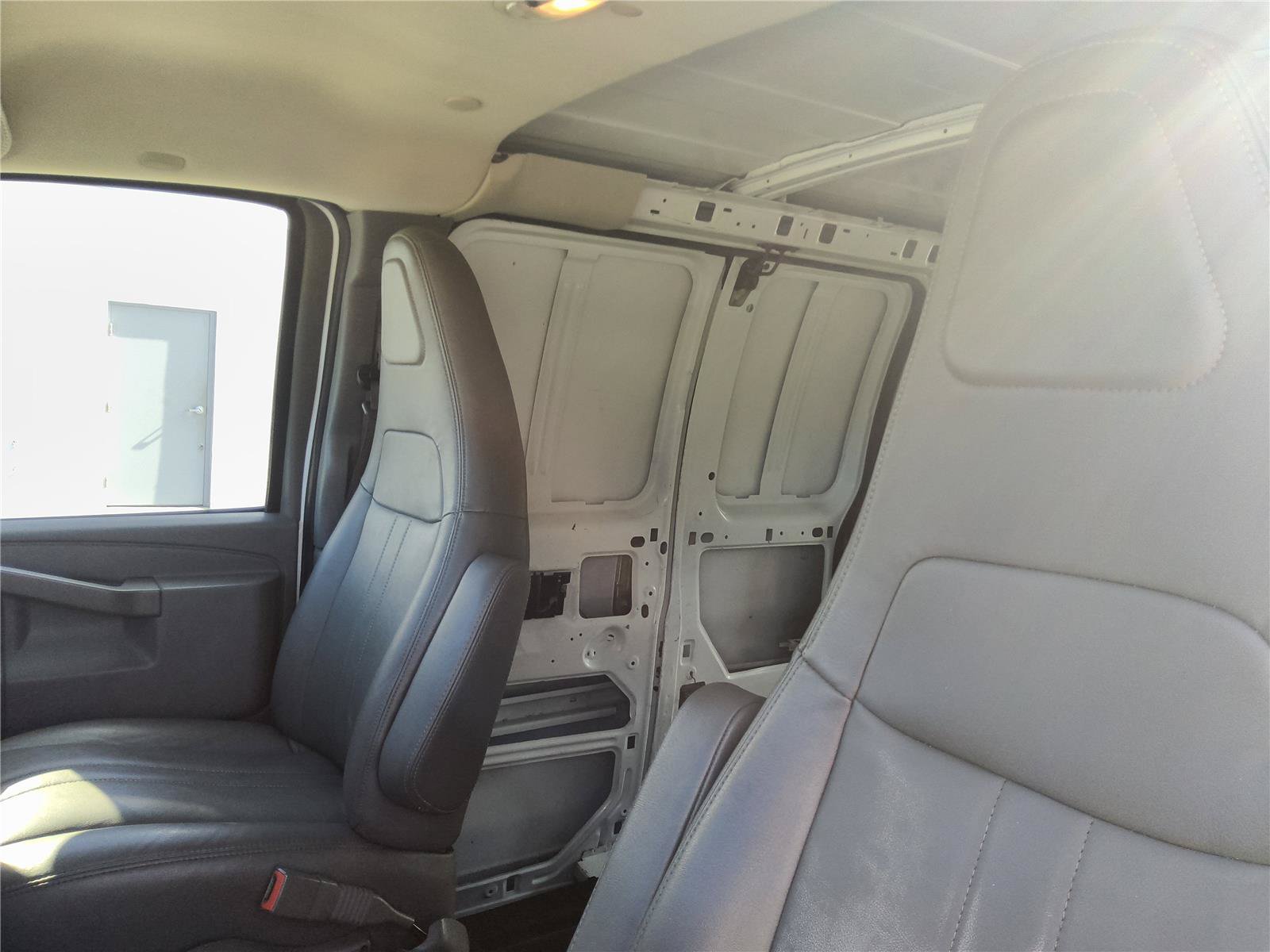 Used 2020 Chevrolet Express 2500 Extended w/ Driver Convenience Package RWD image 13