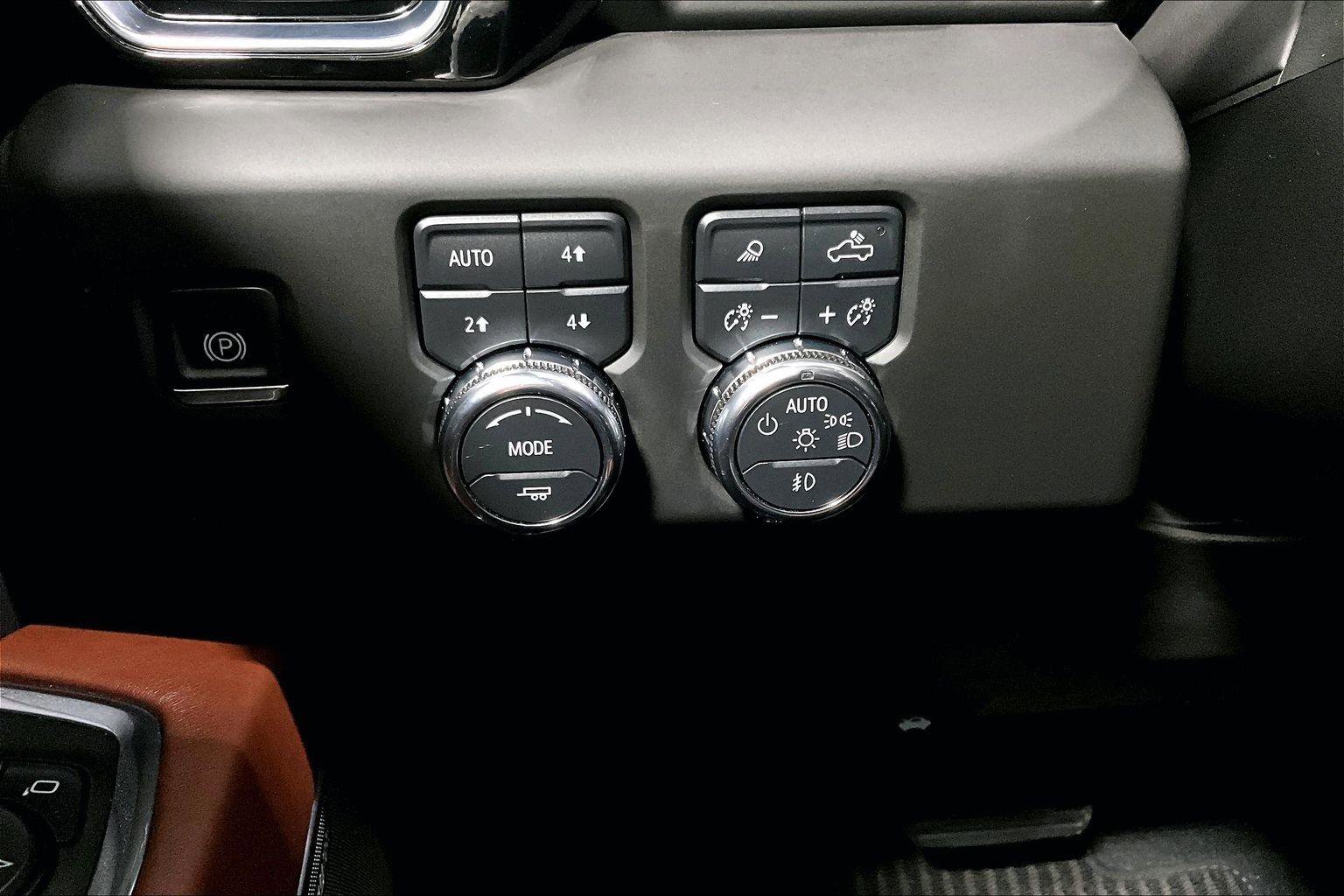 Used 2024 GMC Sierra 1500 Denali Ultimate image 32