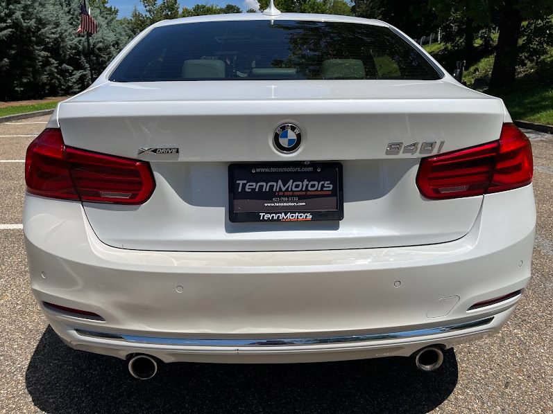 Used 2018 BMW 340i xDrive Sedan w/ Premium Package AWD/4WD image 49
