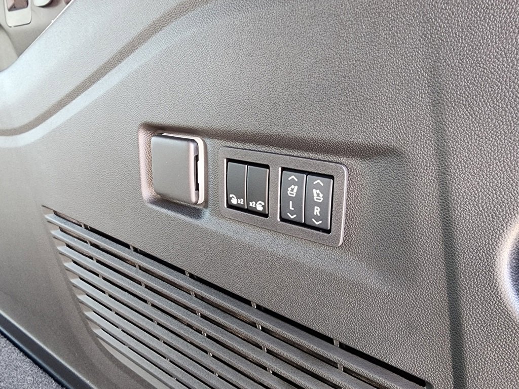 New 2026 GMC Yukon XL AT4 Ultimate image 58