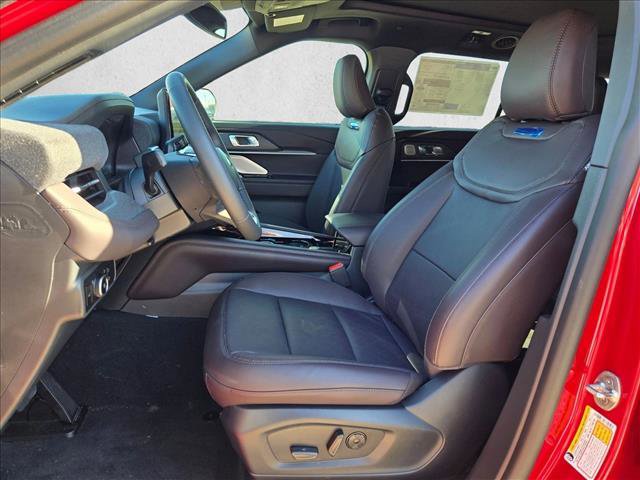 New 2026 Ford Explorer Platinum RWD image 4