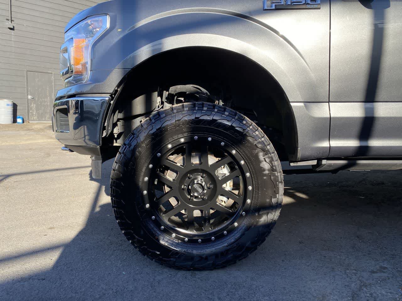 Used 2018 Ford F150 XLT w/ Equipment Group 302A Luxury AWD/4WD image 11