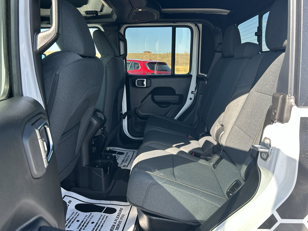 New 2025 Jeep Gladiator Sport image 12