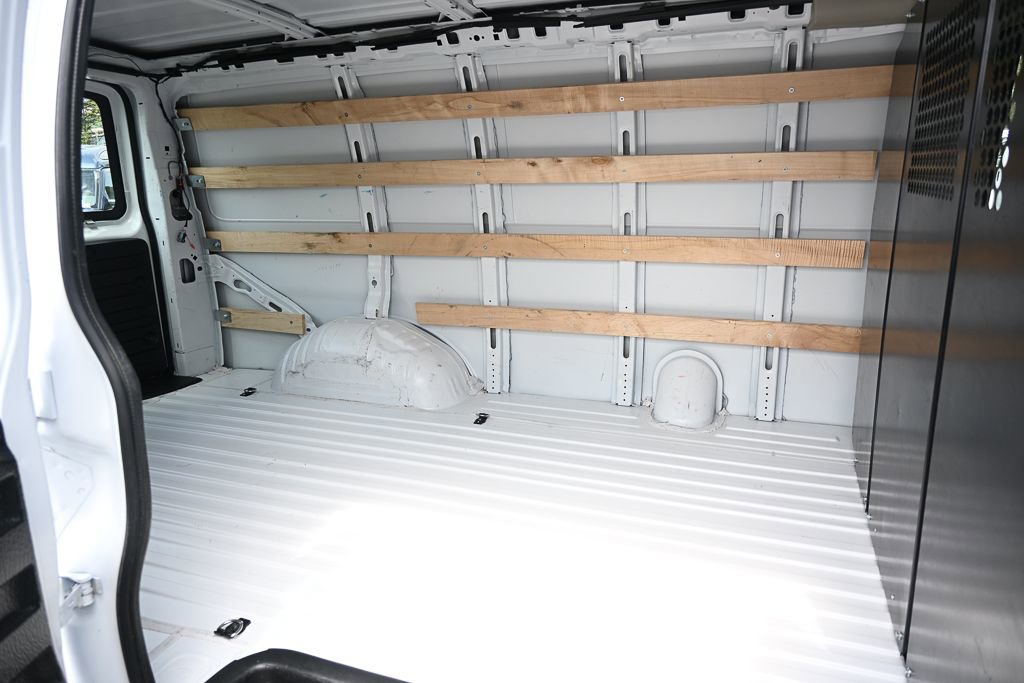 Used 2024 GMC Savana 2500 w/ Driver Convenience Package image 19