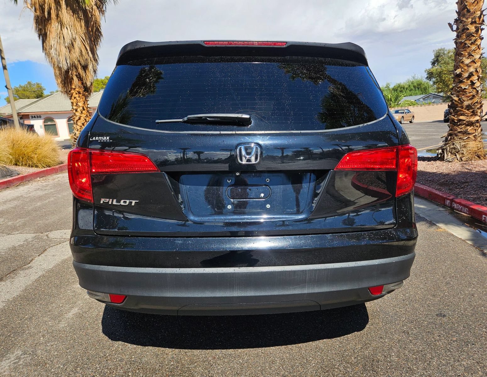 Used 2017 Honda Pilot LX image 6