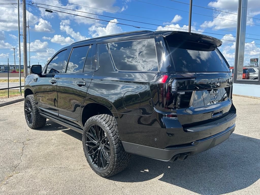 Used 2026 GMC Yukon Denali w/ Sun & Power Step Package AWD/4WD image 3