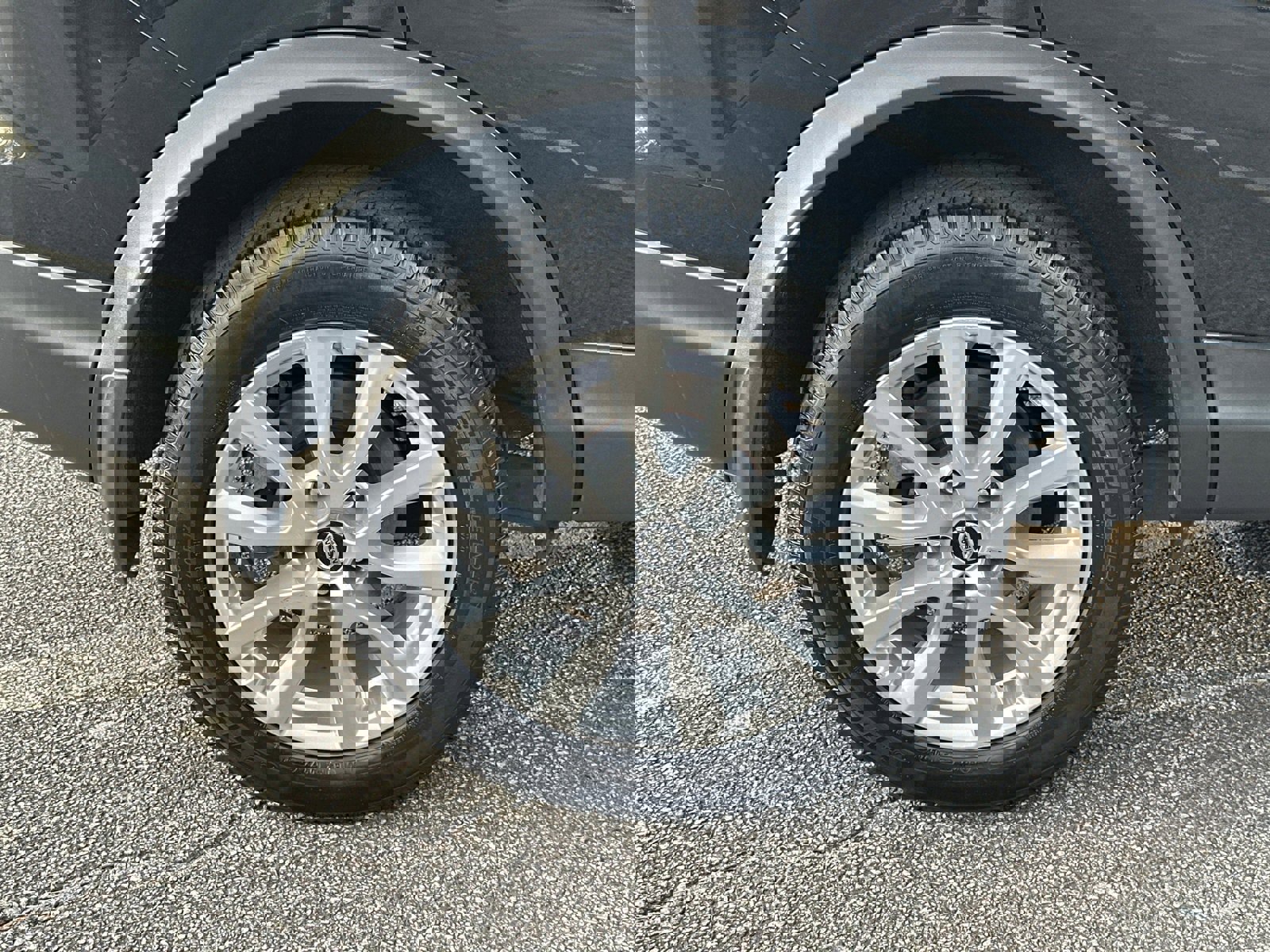 Used 2021 Nissan Rogue Sport SV w/ Technology Package image 17