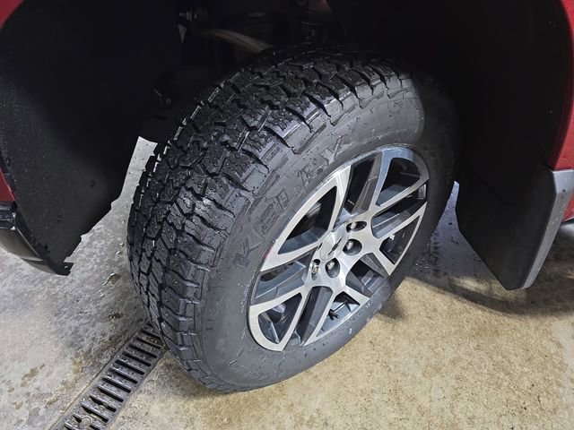 Used 2019 Chevrolet Silverado 1500 LT Trail Boss image 34