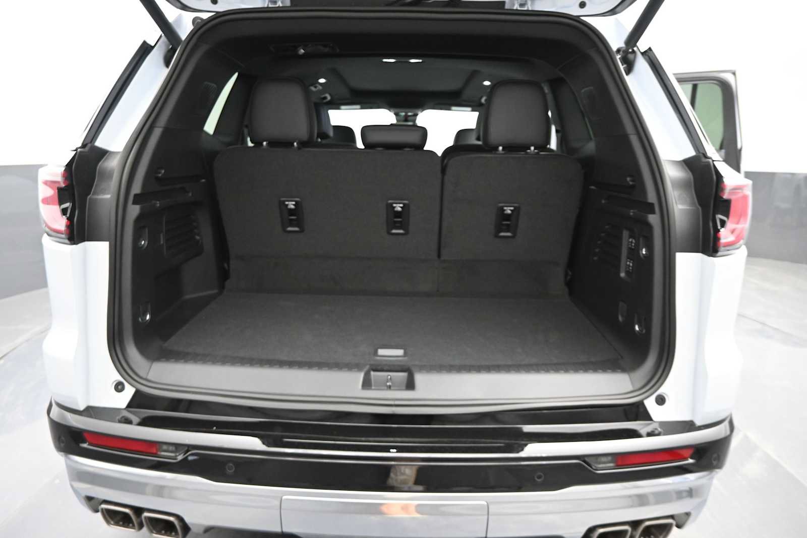 New 2026 GMC Acadia Denali w/ Super Cruise Package AWD/4WD image 14