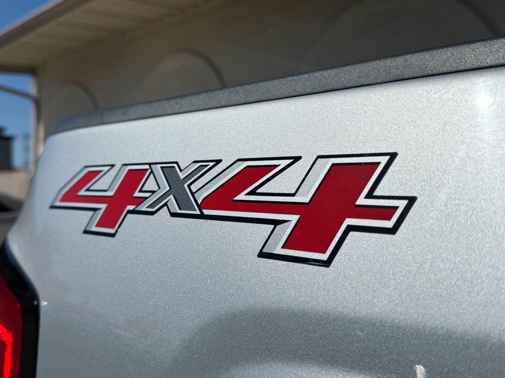 Used 2017 Chevrolet Silverado 1500 Custom w/ Custom Convenience Package image 10