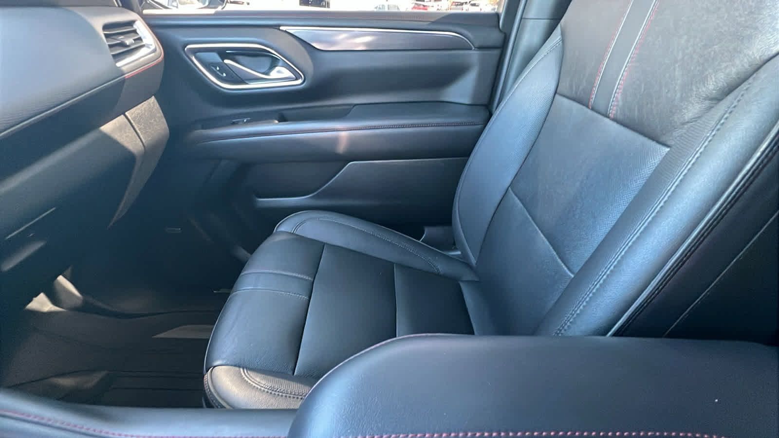 Certified 2022 Chevrolet Tahoe RST w/ Sport Performance Package image 12