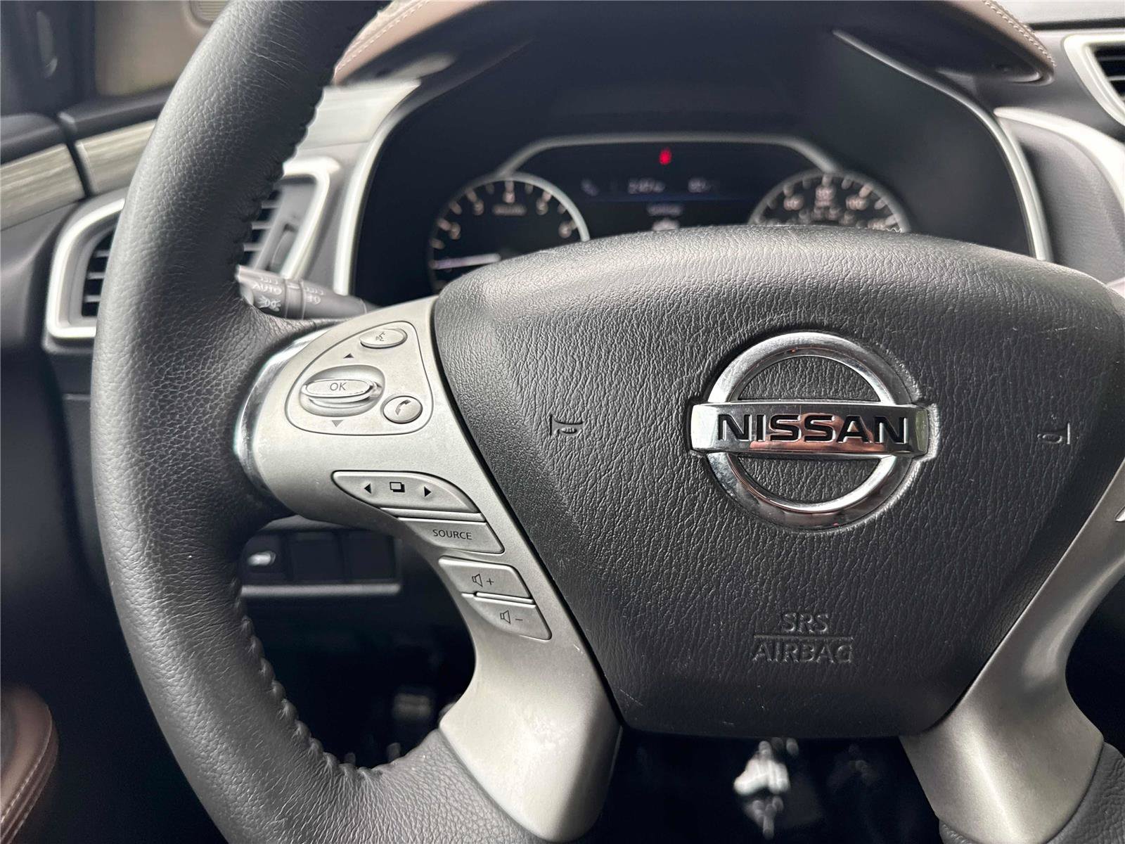 Used 2016 Nissan Murano Platinum w/ Platinum Technology Package FWD image 18