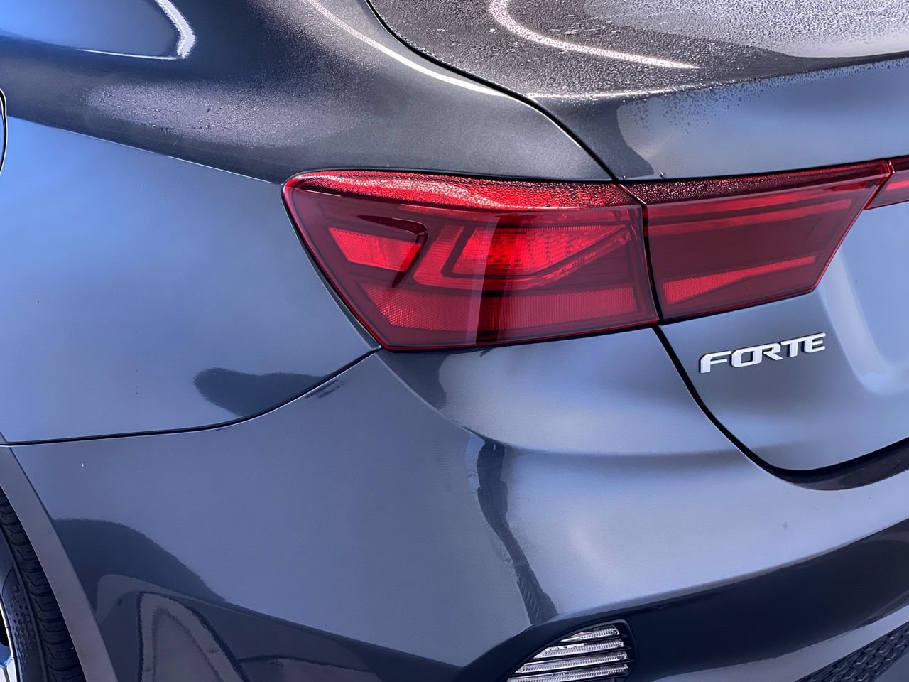 Used 2024 Kia Forte LXS FWD image 9