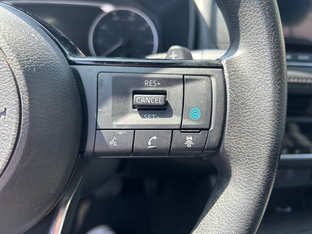 Used 2023 Nissan Rogue SV FWD image 20