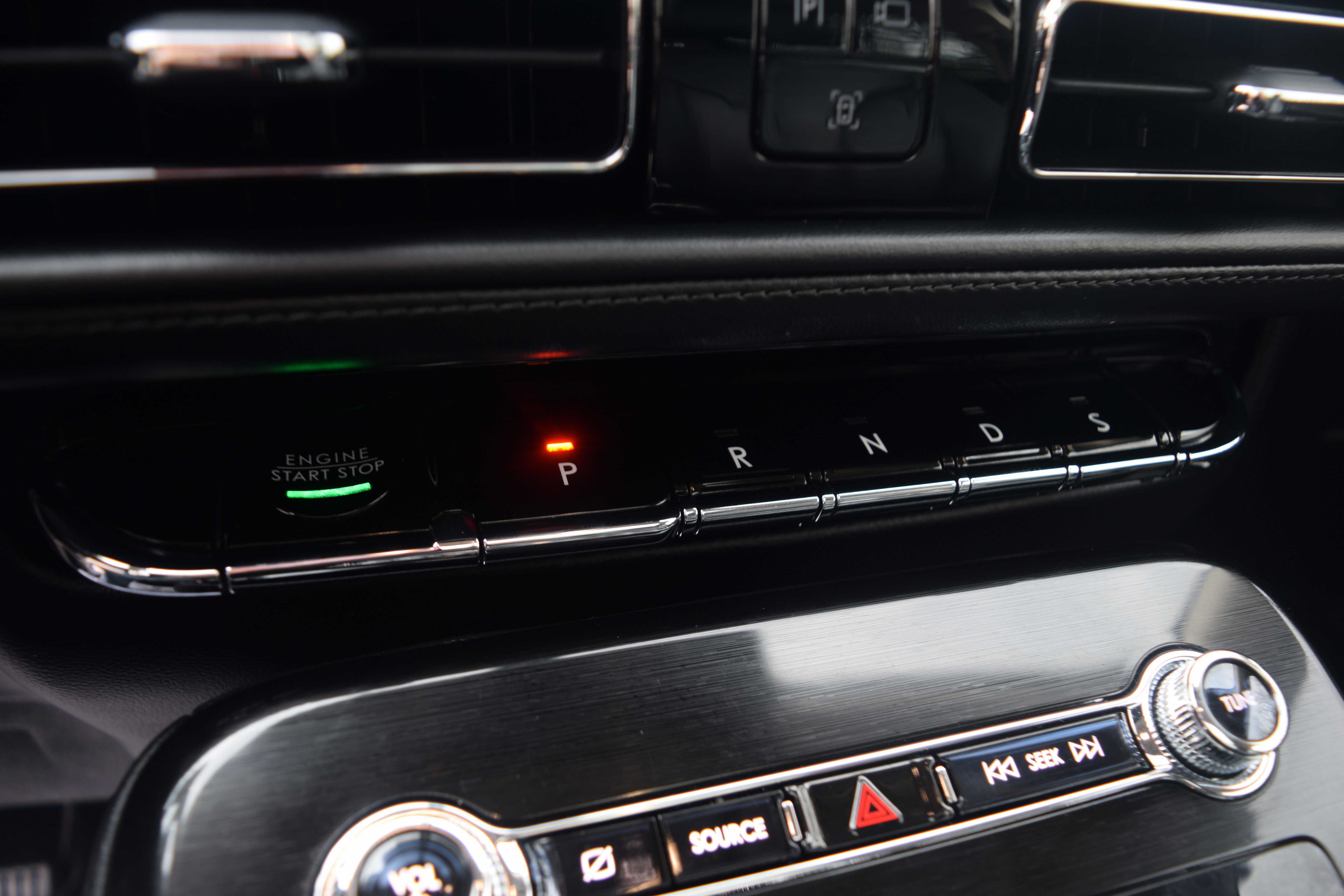 Used 2022 Lincoln Nautilus Reserve w/ Equipment Group 201A image 11