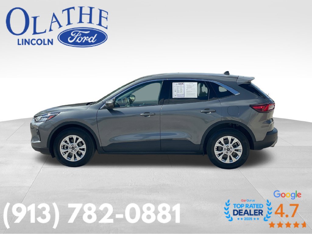 Used 2023 Ford Escape Active w/ Tech Pack #2 AWD/4WD image 2