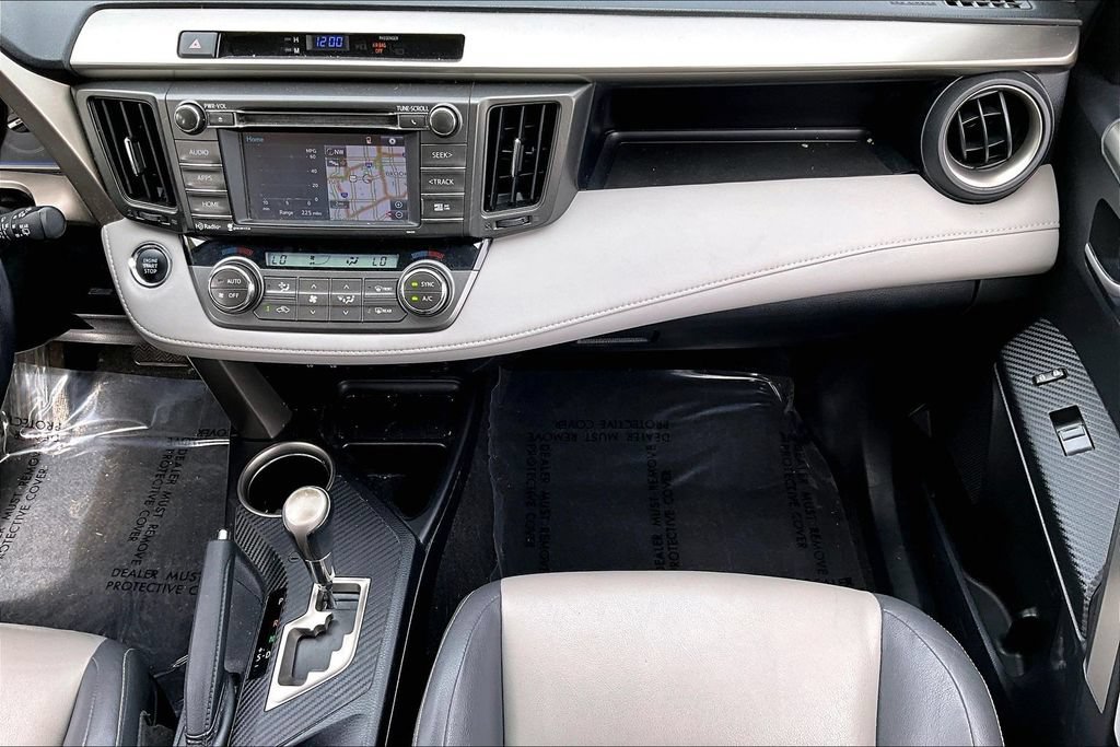 Used 2015 Toyota RAV4 Limited AWD/4WD image 26