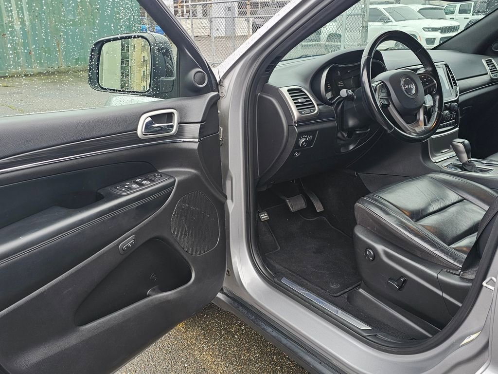 Used 2019 Jeep Grand Cherokee Limited RWD image 18