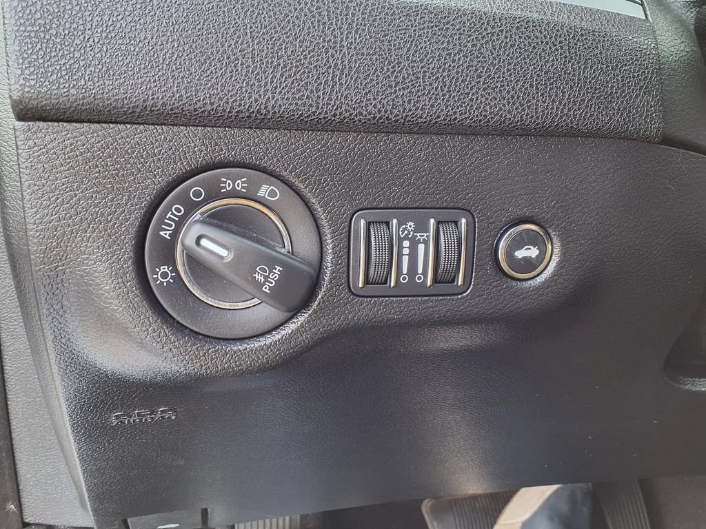 Used 2021 Chrysler 300 Touring L RWD image 17