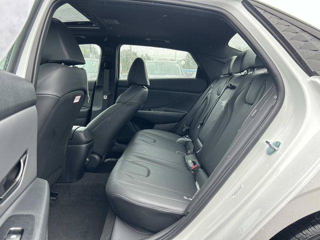 New 2026 Hyundai Elantra SEL Sport FWD image 5