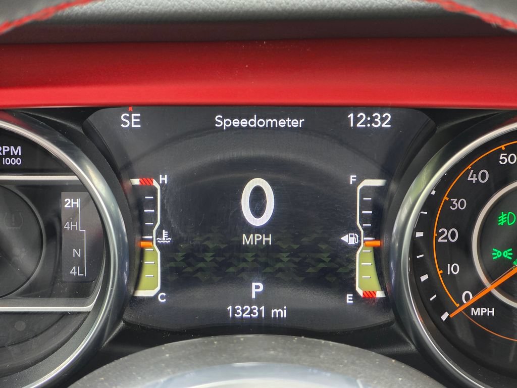 Used 2023 Jeep Gladiator Rubicon w/ Cold Weather Group AWD/4WD image 31