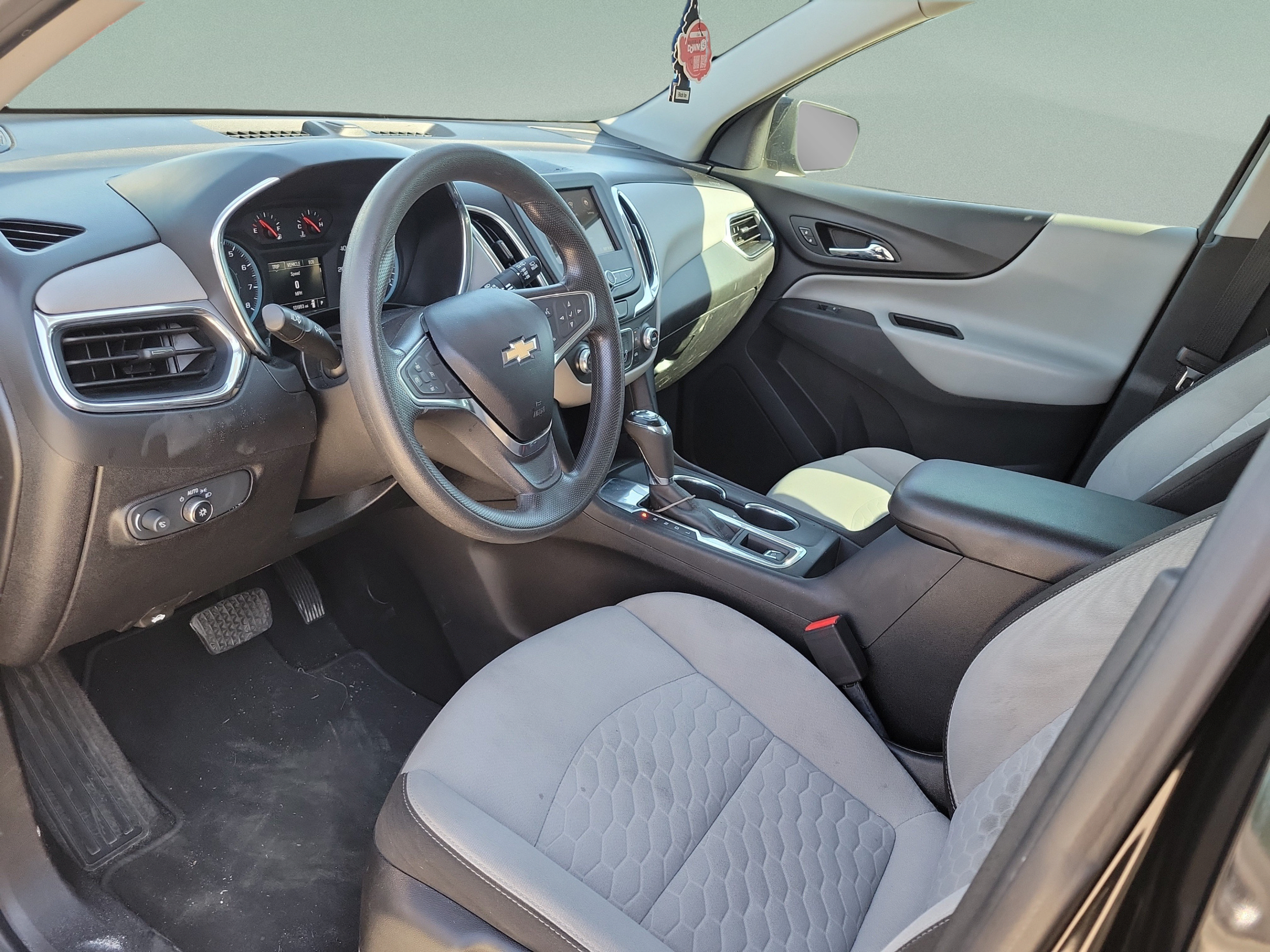Used 2019 Chevrolet Equinox LS FWD image 14