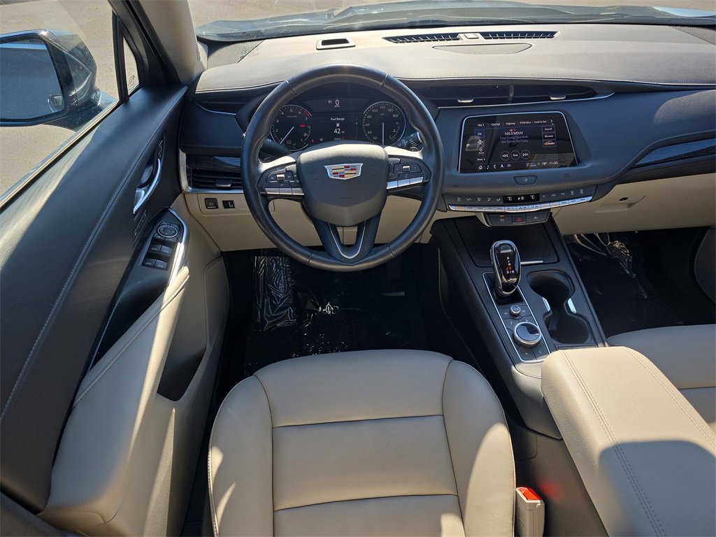 Used 2021 Cadillac XT4 Premium Luxury w/ Driver Awareness Package image 16