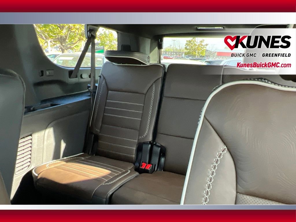 New 2026 GMC Yukon XL Denali Ultimate AWD/4WD image 35