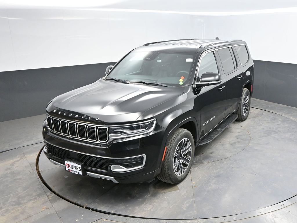 Used 2024 Jeep Wagoneer Series II w/ Flexible Seating Group AWD/4WD image 25