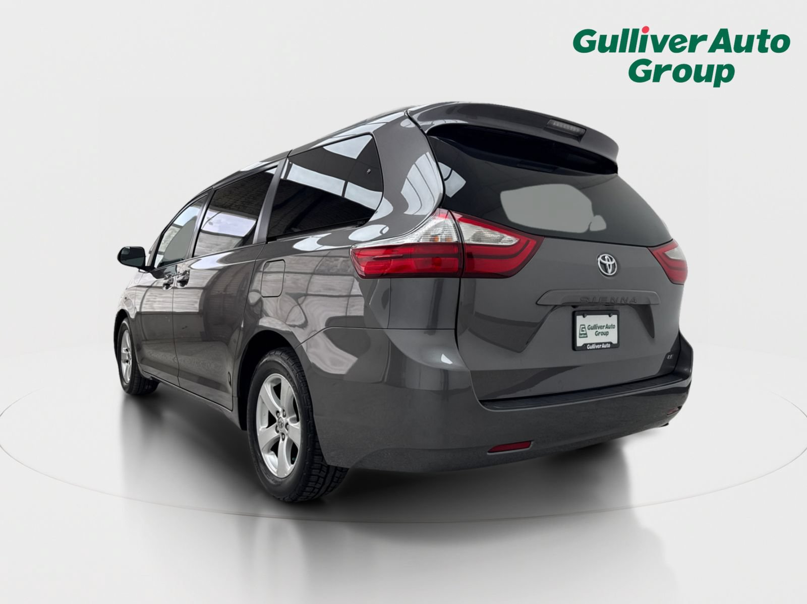 Used 2017 Toyota Sienna LE FWD image 5