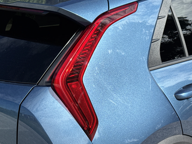 New 2026 Kia Niro EX FWD image 11
