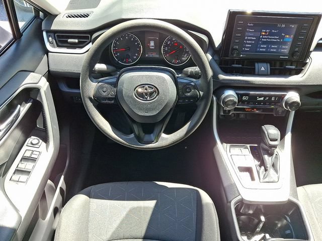 Used 2022 Toyota RAV4 XLE AWD/4WD image 11