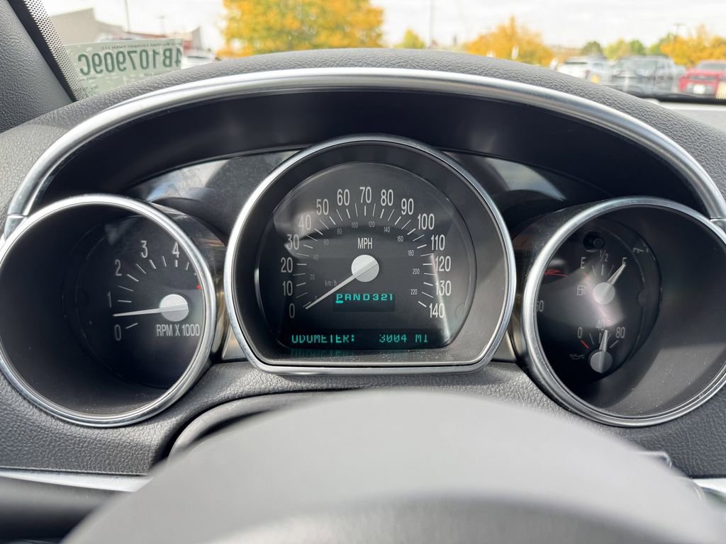 Used 2004 Chevrolet SSR w/ Preferred Equipment Group RWD image 21