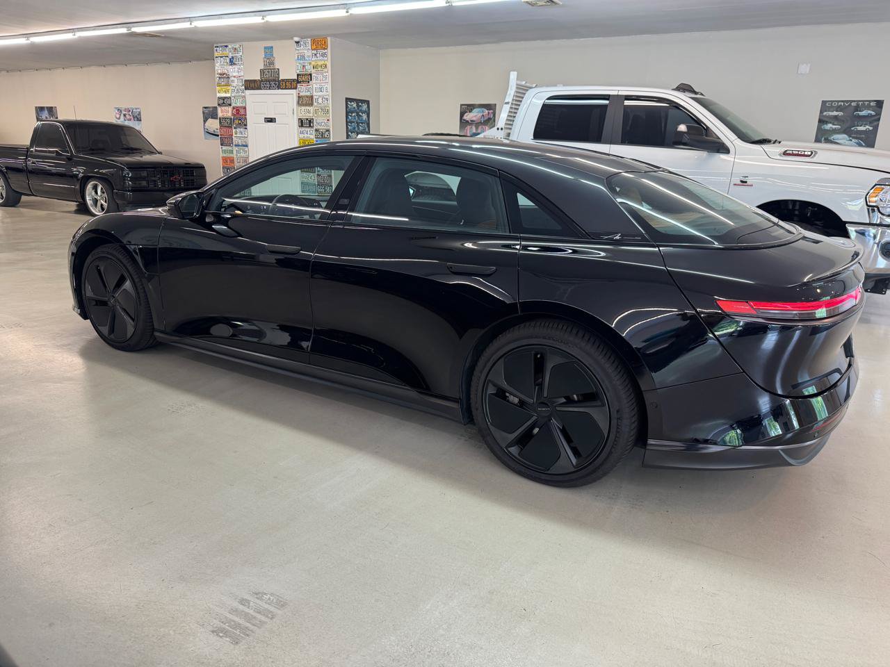 Used 2023 Lucid Air Touring AWD/4WD image 30