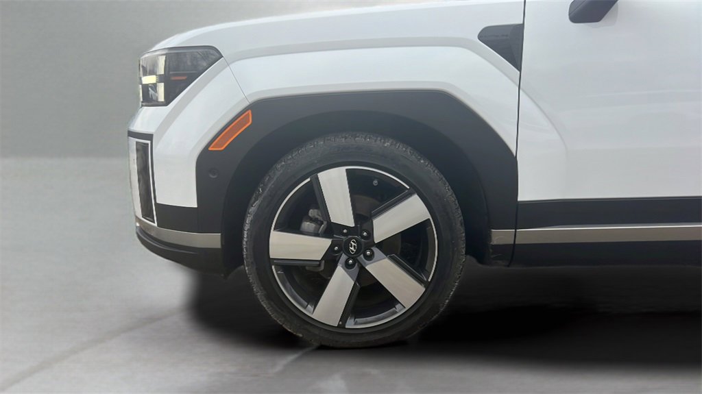 Used 2024 Hyundai Santa Fe Limited image 9