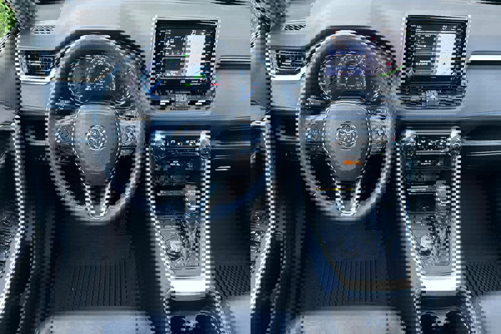 Used 2021 Toyota RAV4 XSE image 15