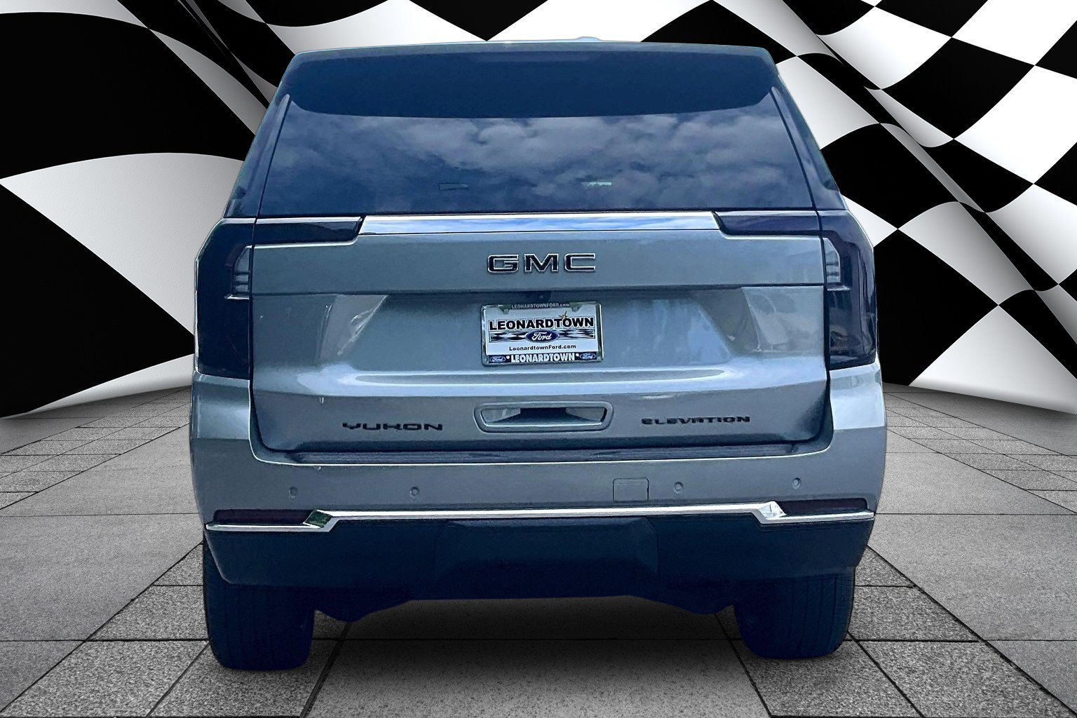 Used 2025 GMC Yukon Elevation AWD/4WD image 4