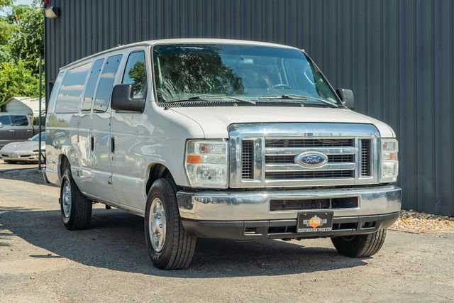 Used 2014 Ford E-350 and Econoline 350 XLT RWD image 8