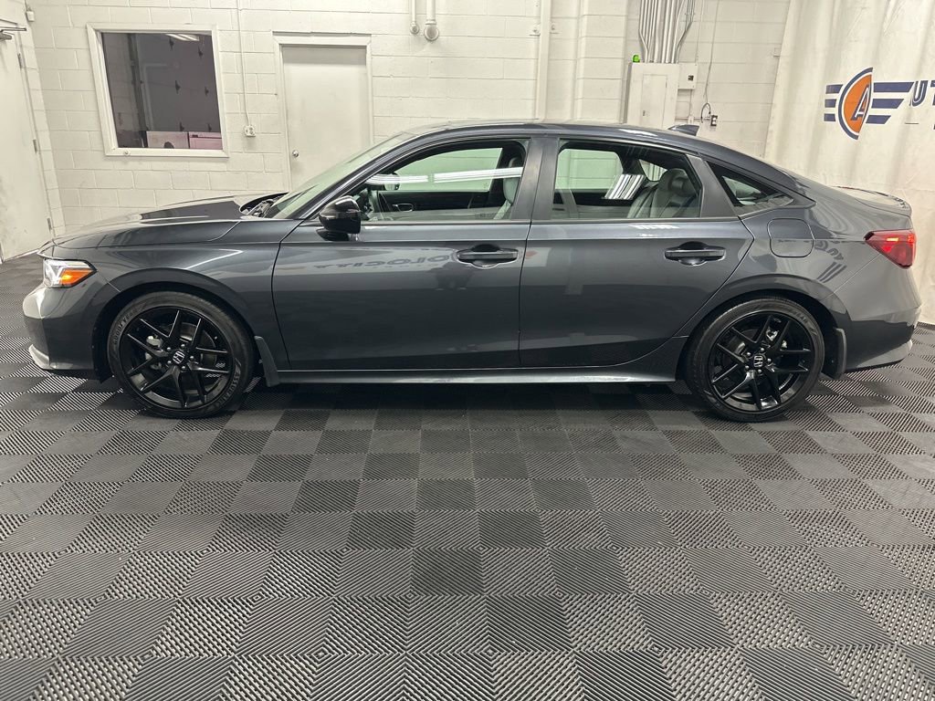 Used 2025 Honda Civic FWD Hybrid Sedan image 6