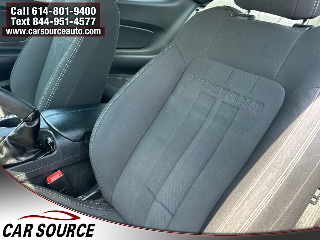 Used 2018 Ford Mustang Coupe RWD image 11