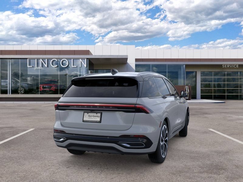 New 2026 Lincoln Nautilus Reserve AWD/4WD image 8