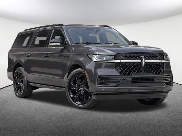 Used 2025 Lincoln Navigator L Black Label AWD/4WD image 2