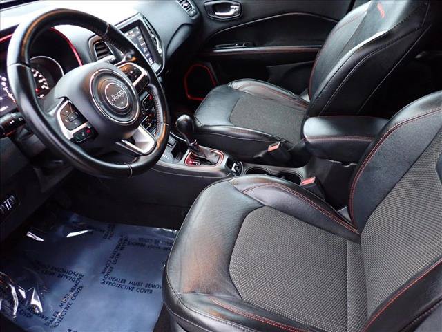 Used 2020 Jeep Compass Trailhawk AWD/4WD image 9