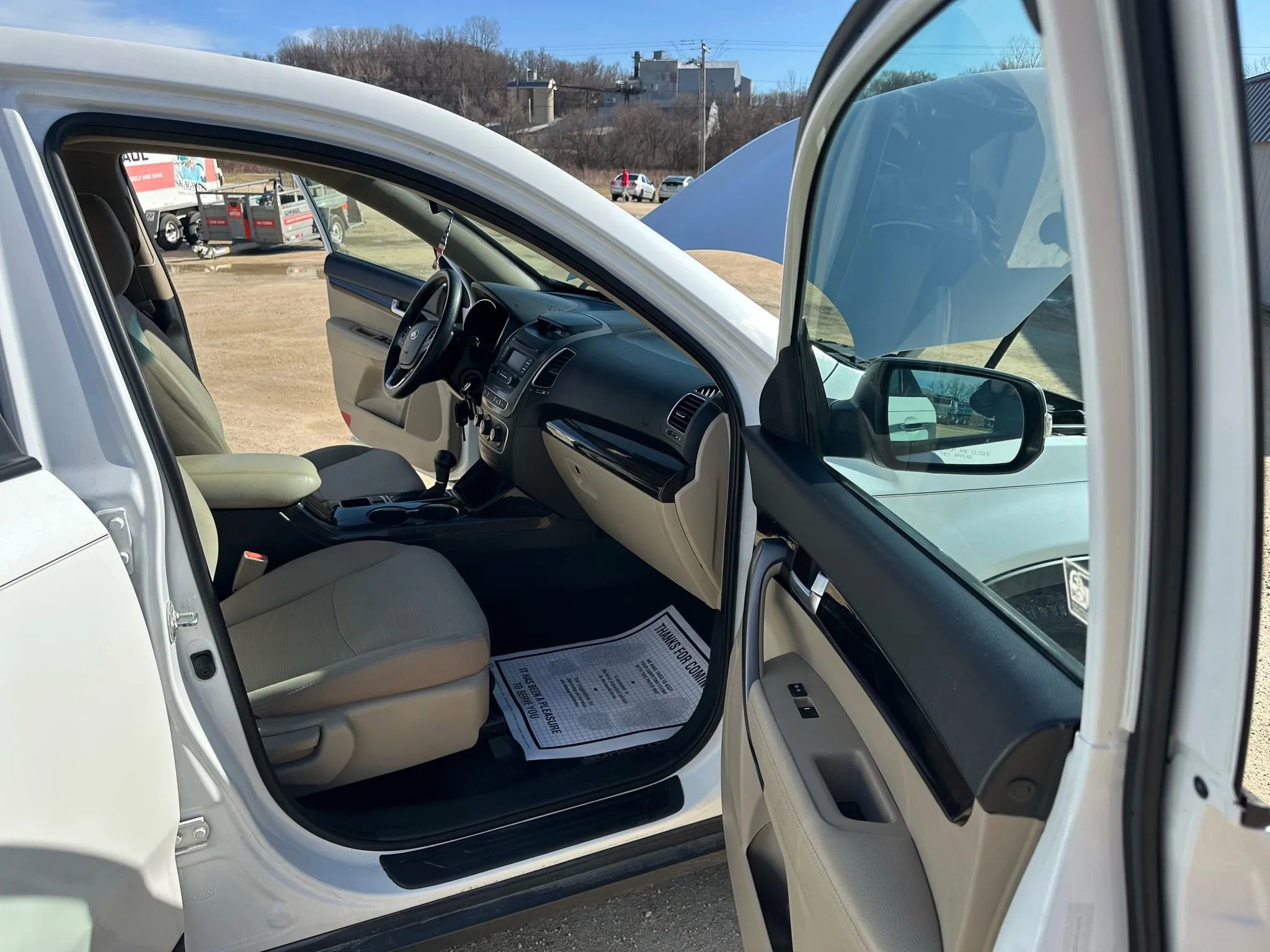 Used 2014 Kia Sorento LX image 12