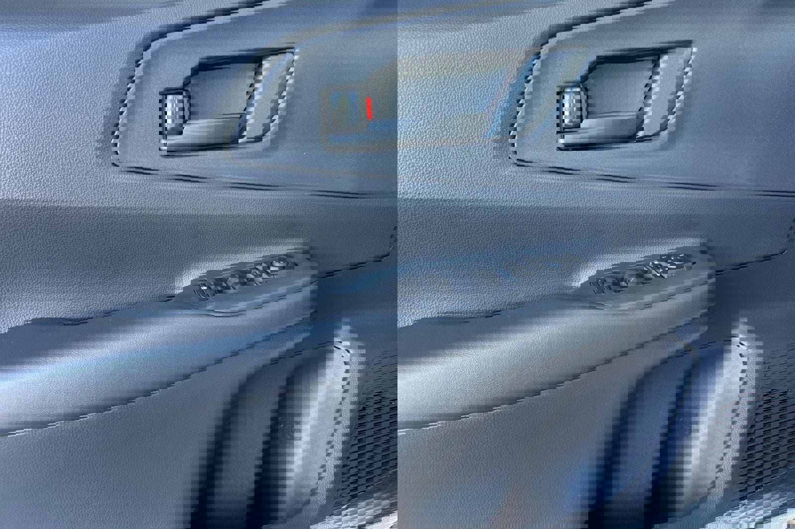 New 2026 Toyota Prius Plug-In Hybrid image 12