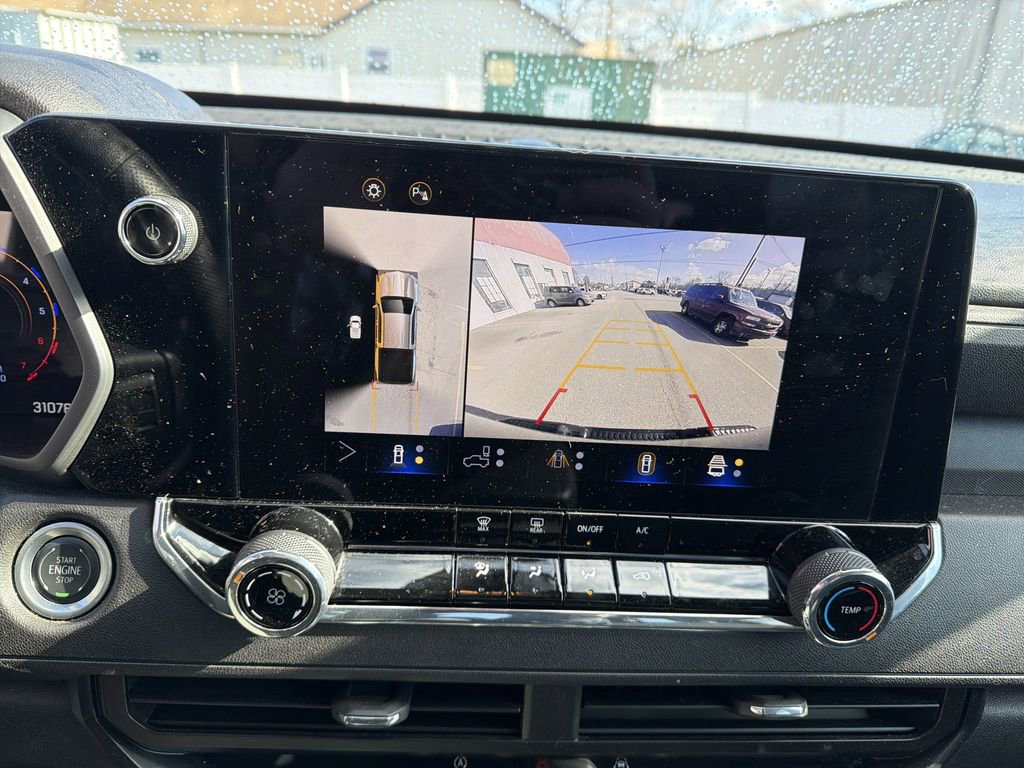 Used 2024 Chevrolet Colorado Trail Boss w/ Technology Package image 24