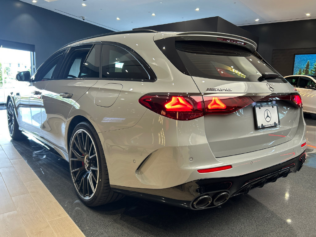 New 2027 Mercedes-Benz E 53 AMG e 4MATIC Wagon image 4