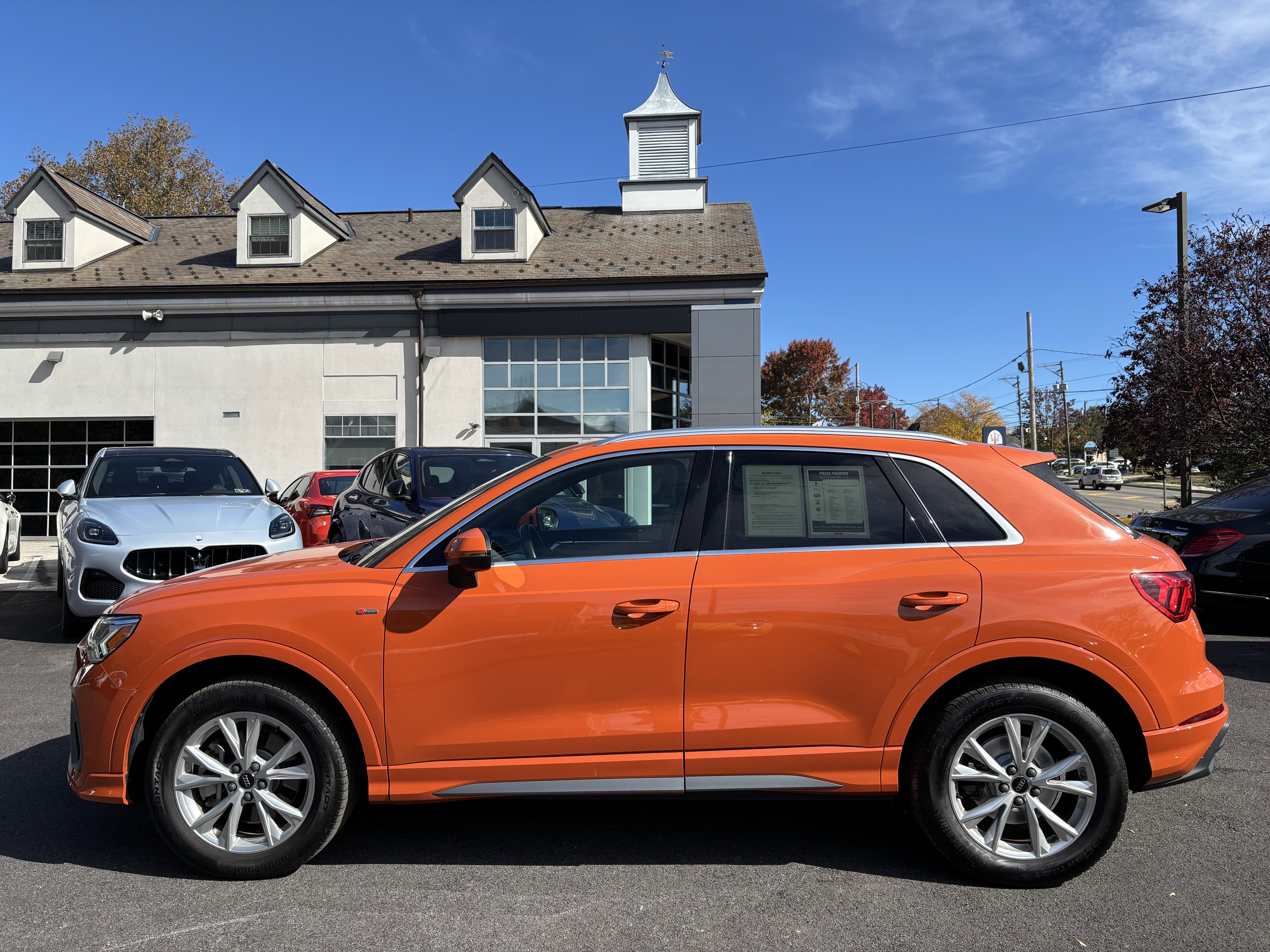 Used 2024 Audi Q3 2.0T Premium image 2