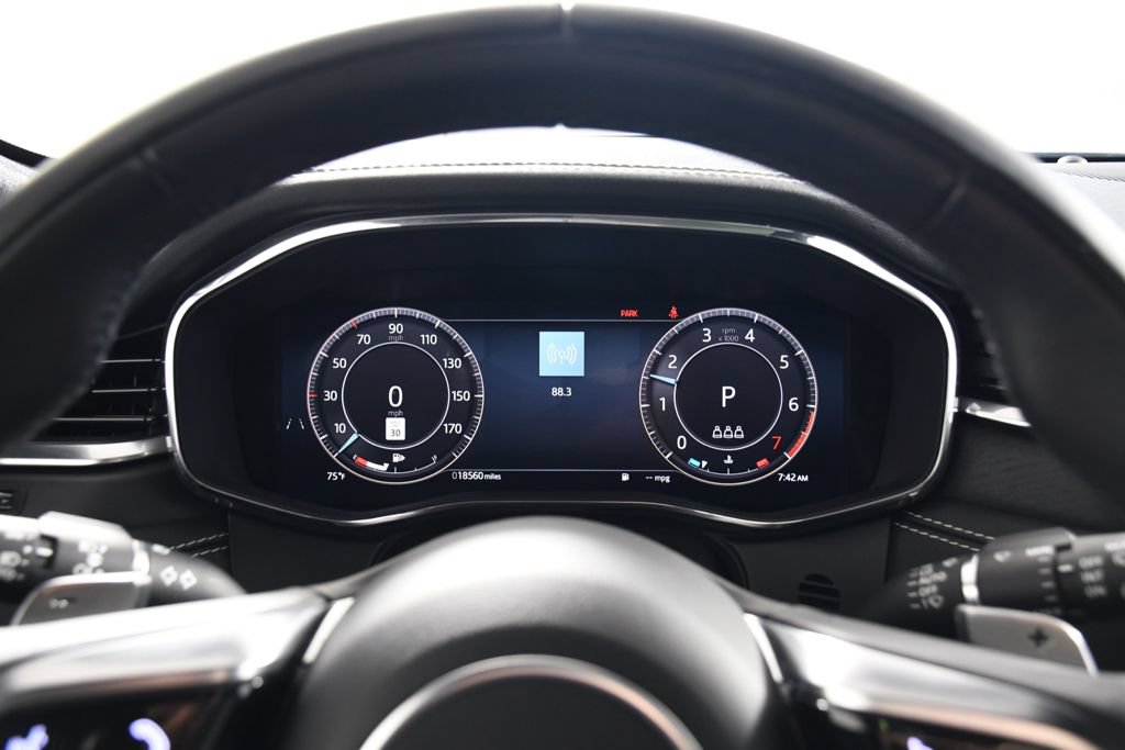 Used 2026 Jaguar F-PACE R-Dynamic S AWD/4WD image 31